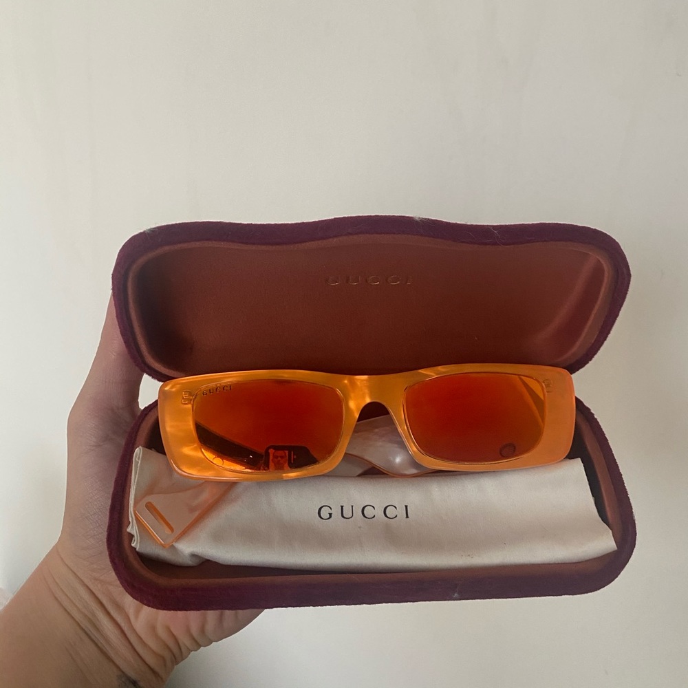 gucci rectangle sunglasses.